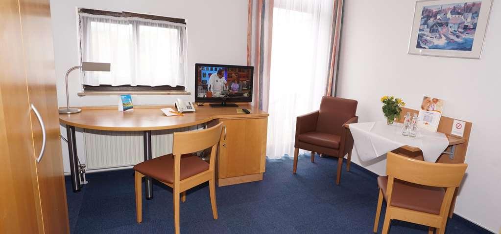 Acora Karlsruhe Zentrum Living The City - Apartments מראה חיצוני תמונה