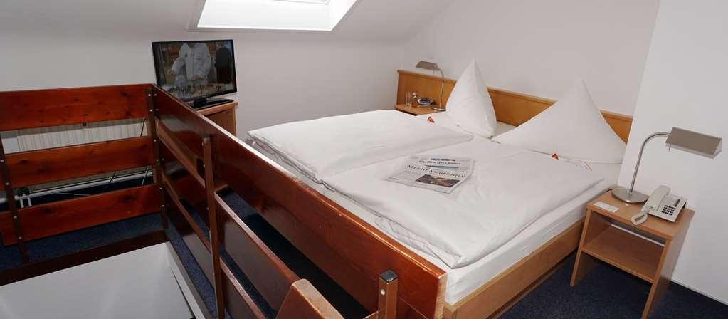 Acora Karlsruhe Zentrum Living The City - Apartments מראה חיצוני תמונה