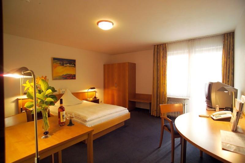 Acora Karlsruhe Zentrum Living The City - Apartments מראה חיצוני תמונה