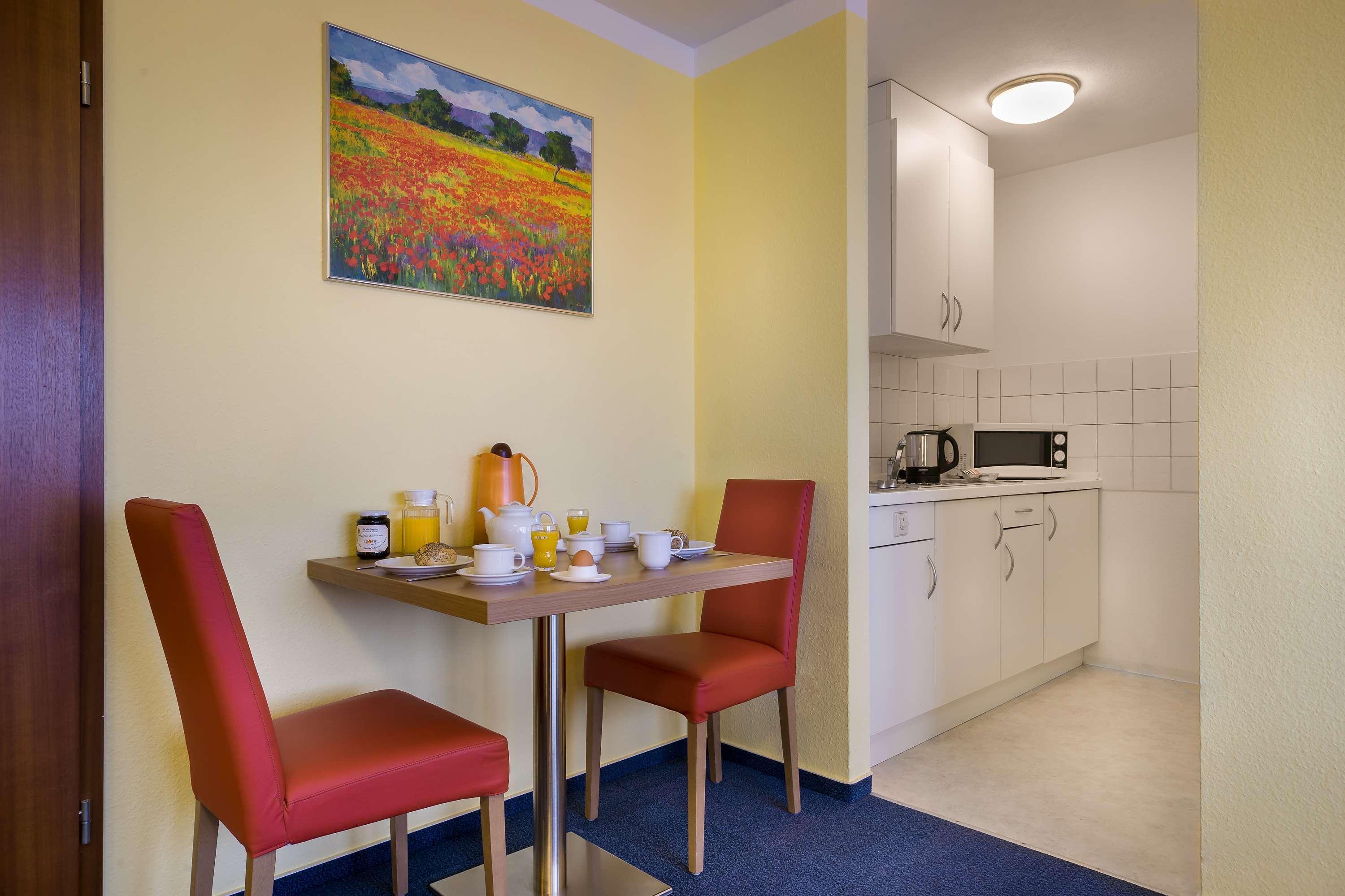 Acora Karlsruhe Zentrum Living The City - Apartments מראה חיצוני תמונה