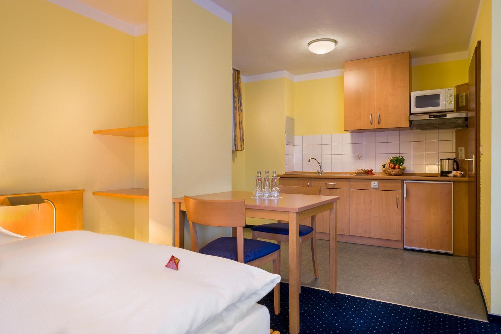 Acora Karlsruhe Zentrum Living The City - Apartments מראה חיצוני תמונה